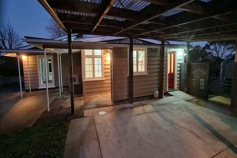Photo of property in 225 Hanham Road, Kumeu, 0891