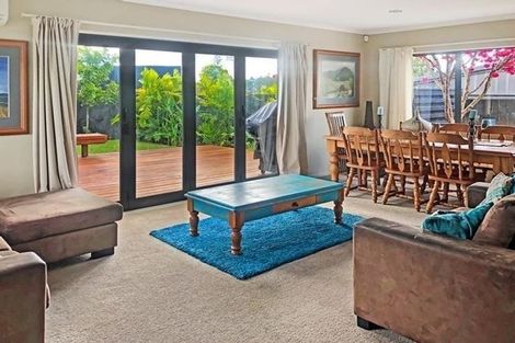 Photo of property in 2/60 Salisbury Road, Birkdale, Auckland, 0626