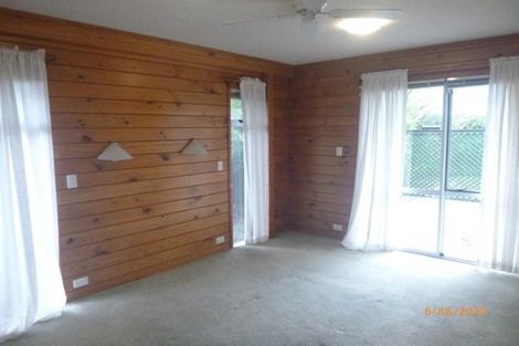 Photo of property in 93 Wiseley Road, West Harbour, Auckland, 0618