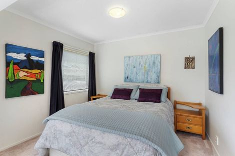 Photo of property in 30 Lastel Place, Shelly Park, Auckland, 2014