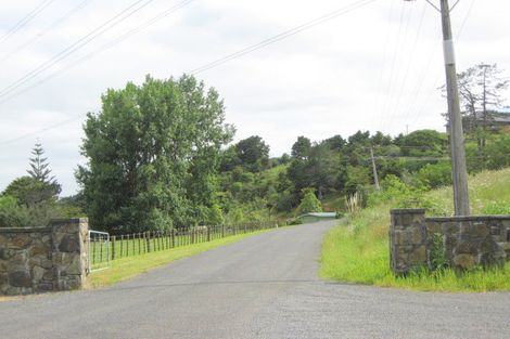 Photo of property in 22a Stone Road, Bombay, 2675