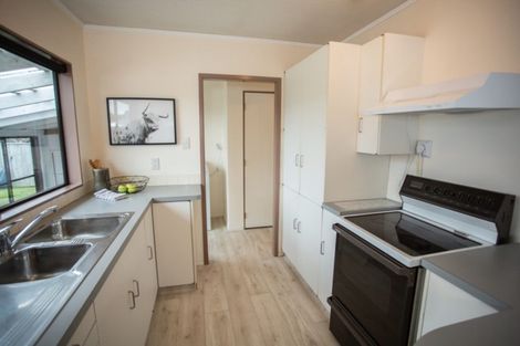 Photo of property in 48 Olive Terrace, Paraparaumu Beach, Paraparaumu, 5032