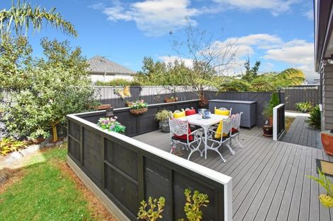 Photo of property in 9 Pickaberry Avenue, Karaka, Papakura, 2113