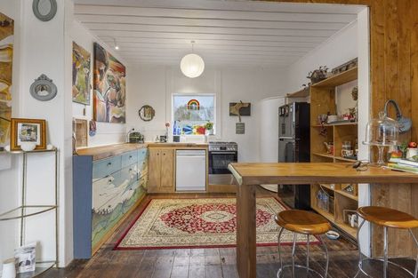 Photo of property in 96 Bridge Street, Eltham, 4322