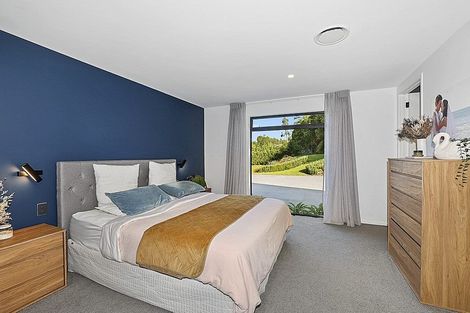 Photo of property in 68 Parrs Road, Hurworth, New Plymouth, 4371