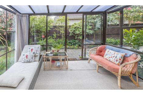 Photo of property in 1/124 Hamilton Avenue, Ilam, Christchurch, 8041