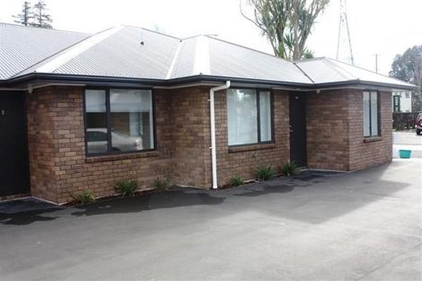 Photo of property in 4/240 Old Farm Road, Hillcrest, Hamilton, 3216