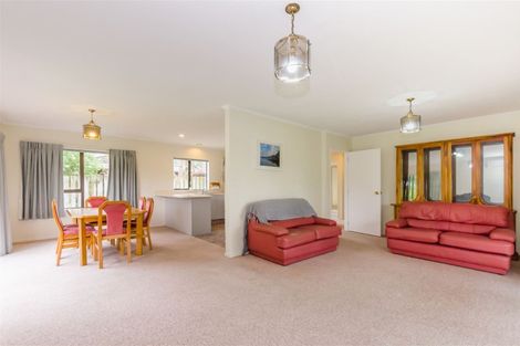 Photo of property in 31 The Drive, Paraparaumu Beach, Paraparaumu, 5032