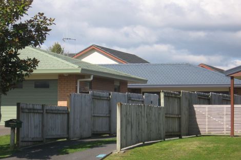 Photo of property in 32 Elderton Avenue, Pyes Pa, Tauranga, 3112
