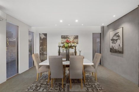 Photo of property in 2/272 Hurstmere Road, Takapuna, Auckland, 0622