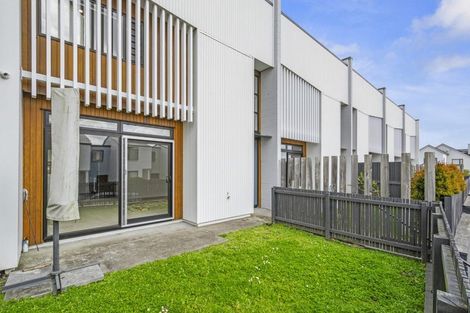 Photo of property in 11 Frank Gill Road, Hobsonville, Auckland, 0616