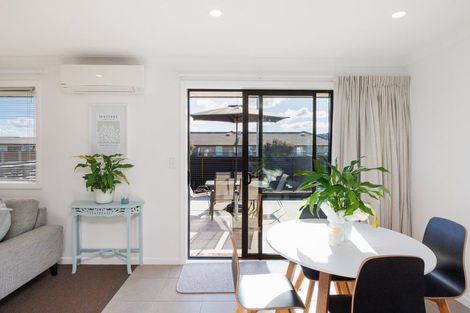 Photo of property in 52 Brooklyn Heights Drive, Kelvin Grove, Palmerston North, 4414