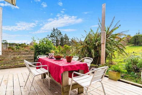 Photo of property in 227 Mountain Road, Maungaturoto, 0587