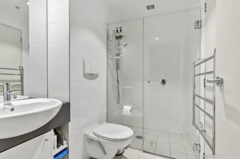 Photo of property in Sanctum Apartment, 10 Ebor Street, Te Aro, Wellington, 6011