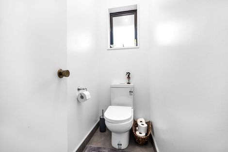 Photo of property in 7 Mchaffies Place, Wainoni, Christchurch, 8061