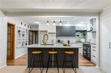 Photo of property in 56 Motuhara Road, Plimmerton, Porirua, 5026