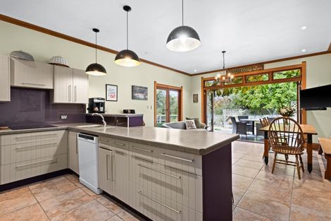 Photo of property in 35 Iona Road, Havelock North, 4130