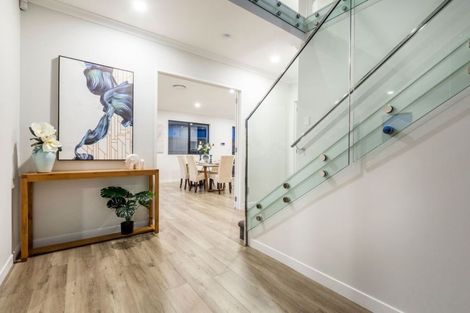 Photo of property in 5 Johns Creek Crescent, Silverdale, 0932