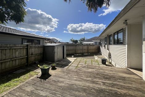 Photo of property in 11 Tiraumea Drive, Pakuranga, Auckland, 2010