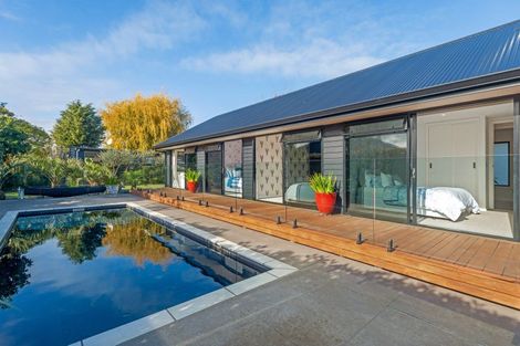 Photo of property in 137 Potae Avenue, Riverdale, Gisborne, 4010