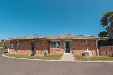 Photo of property in Mayfair Gardens, 3/2 Mayfair Close, Whitianga, 3510