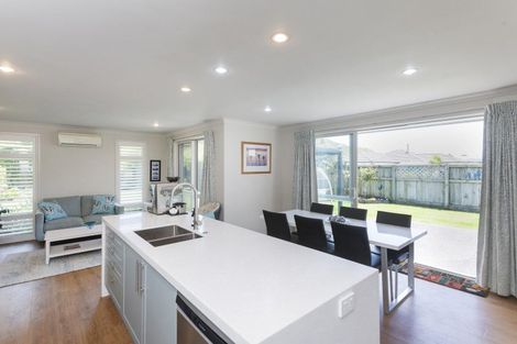 Photo of property in 1 Hamilton Drive, Wainui, Gisborne, 4010