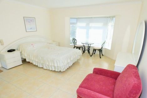 Photo of property in 53 Gladstone Road, Levin, 5571