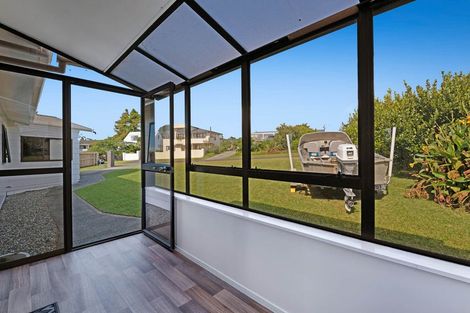 Photo of property in 36 Kawau View Road, Snells Beach, 0920