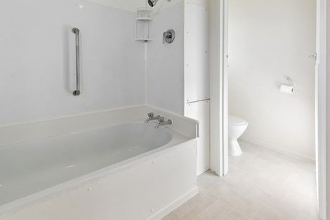 Photo of property in 13/154 Onepu Road, Lyall Bay, Wellington, 6022