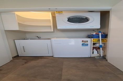 Photo of property in 37 Rogers Street, Sydenham, Christchurch, 8023