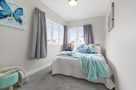 Photo of property in 9 Menary Street, Papakura, 2110