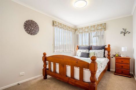 Photo of property in 6 Vincent Lane, Hobsonville, Auckland, 0616