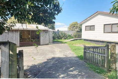 Photo of property in 2/25 Garelja Road, Henderson, Auckland, 0612