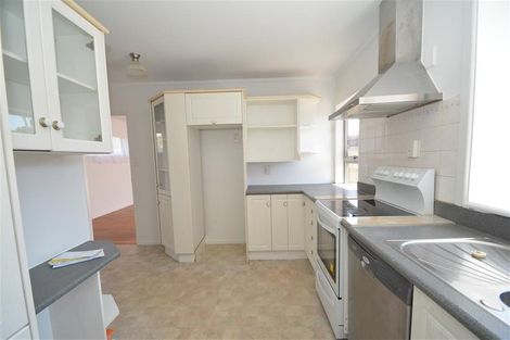 Photo of property in 3 The Crest, Sunnyhills, Auckland, 2010