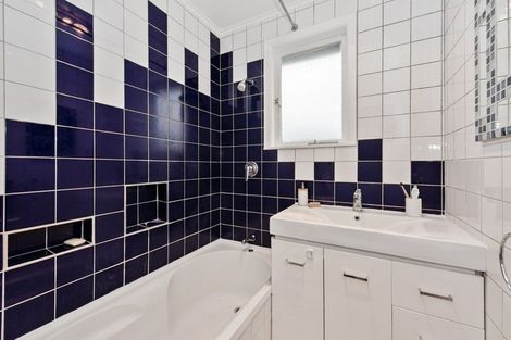 Photo of property in 6 Larnach Street, St Andrews, Hamilton, 3200