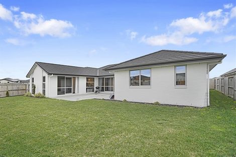 Photo of property in 43 Batten Drive, Flagstaff, Hamilton, 3210