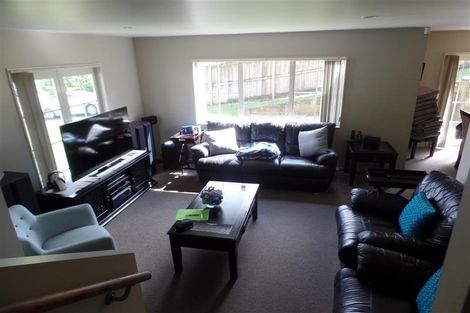Photo of property in 12 Landvale Court, Browns Bay, Auckland, 0630