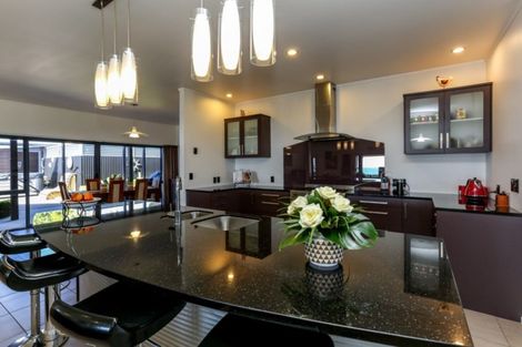 Photo of property in 166 Wairau Road, Kaitake, New Plymouth, 4374