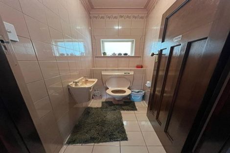 Photo of property in 31 Orams Road, Hillpark, Auckland, 2102