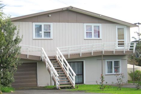 Photo of property in 30 Foster Crescent, Snells Beach, 0920