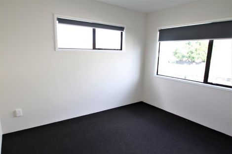Photo of property in 4/10 Solveig Place, Randwick Park, Auckland, 2105