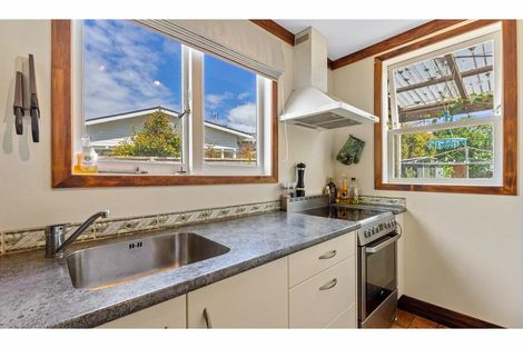 Photo of property in 56 Ngataringa Road, Devonport, Auckland, 0624