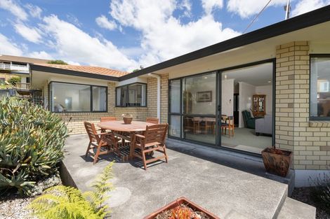 Photo of property in 186 Welcome Bay Road, Welcome Bay, Tauranga, 3112
