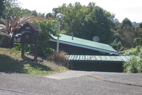 Photo of property in 6 Marlborough Avenue, Glenfield, Auckland, 0629