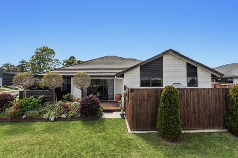 Photo of property in 2 Korimako Place, Coastlands, Whakatane, 3120