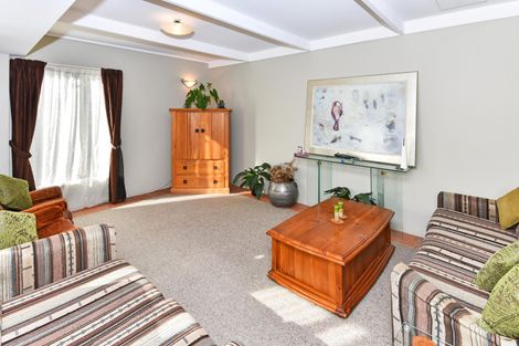 Photo of property in 10 Mcinnes Place, Queenwood, Hamilton, 3210