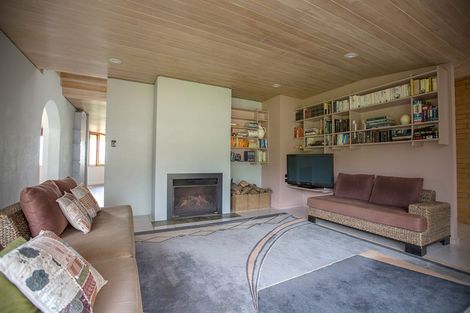 Photo of property in 1229 South Head Road, South Head, Helensville, 0874