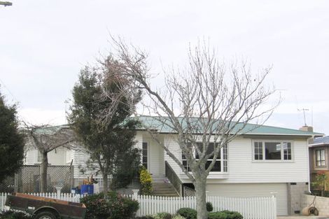 Photo of property in 10 Goods Road, Otumoetai, Tauranga, 3110