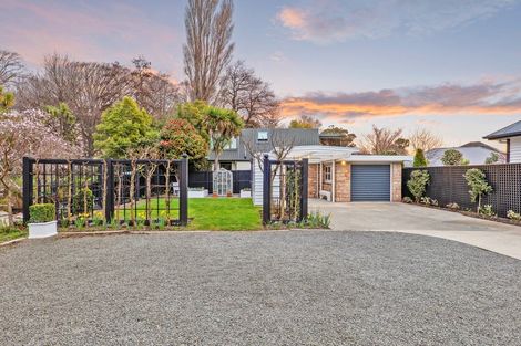 Photo of property in 34 Kahu Road, Fendalton, Christchurch, 8041