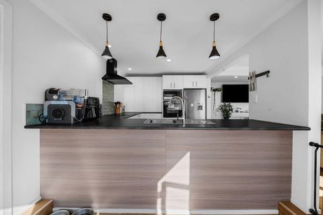 Photo of property in 26 Buckland Road, Tuakau, 2121